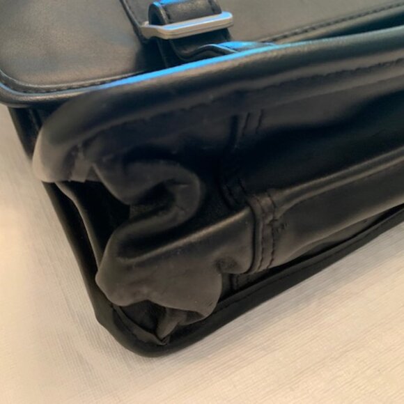 Kenneth Cole Reaction Men’s Briefcase/Messenger Bag - Picture 13 of 13